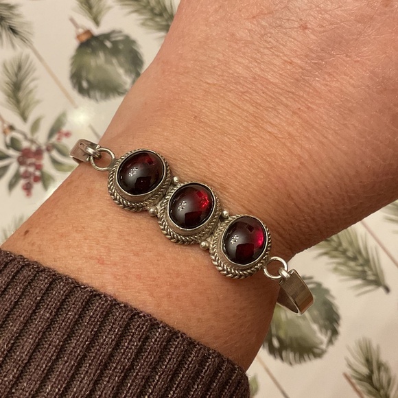 NWOT Sterling Silver 925 Red Garnet Bracelet - Picture 2 of 14